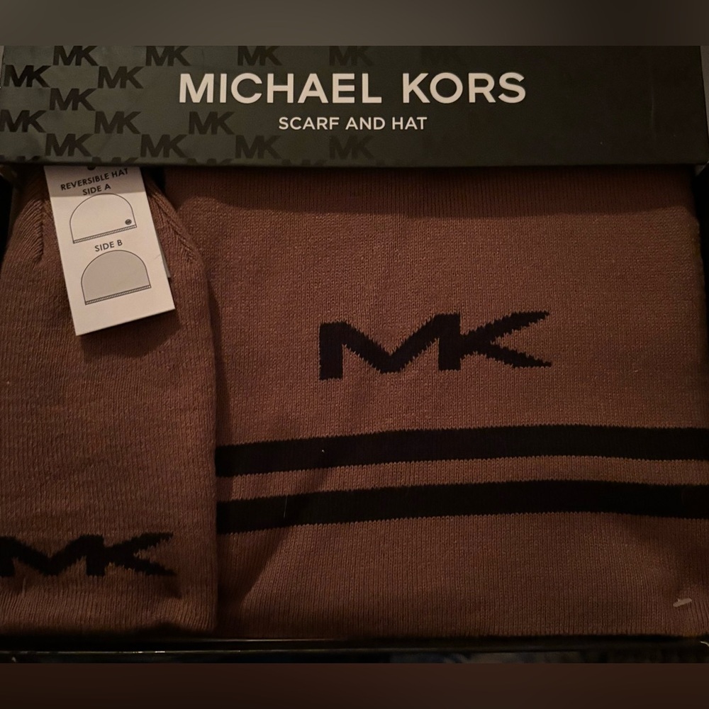 Michael Kors Scarf & Hat Set - Picture 3 of 3